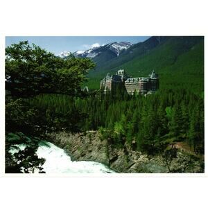 Banff Springs Hotel Canadian Pacific Railway Castle Postcard Unposted‎